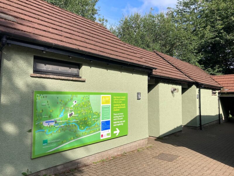 Cwtching Quilts and Handsewing Crafts